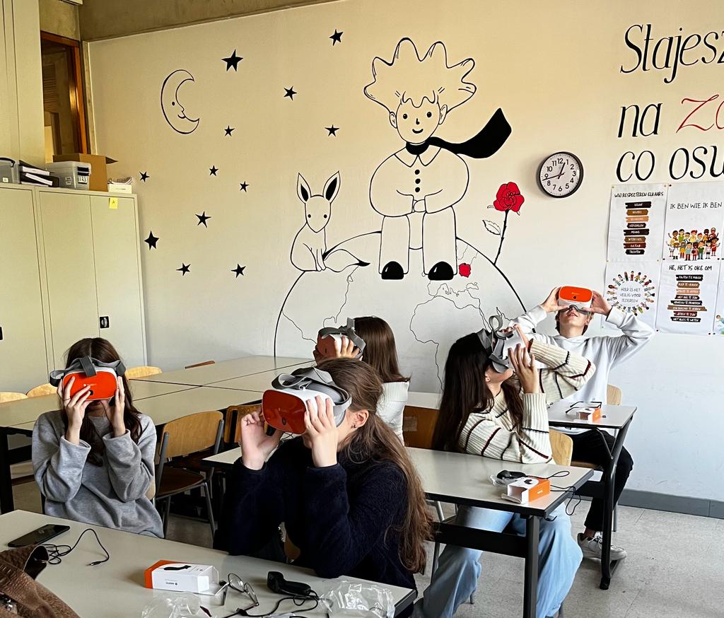 Pierwsze lekcje z wykorzystaniem sprzętu z projektu: „ Laboratoria Przyszłości”.